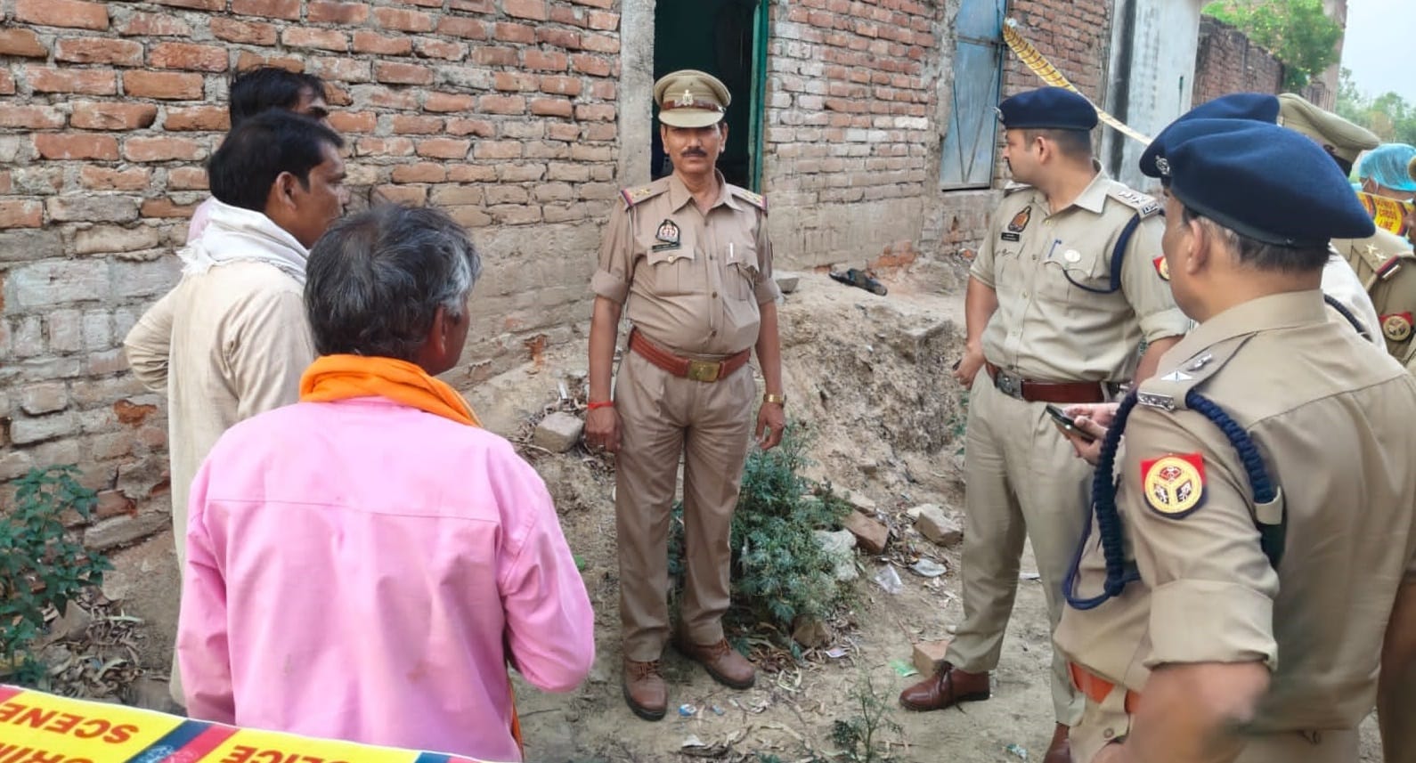 Banda Gaura struggled stuff was scattered in room Jitendra wrote in suicide note there is no way except death