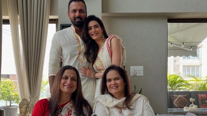 Kareena Kapoor Dia Mirza Shared Social Media Posts On Mothers Day