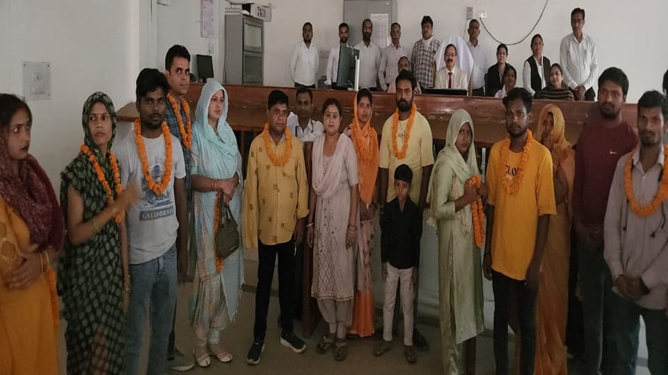 Husband-wife dispute ended in Aligarh Lok Adalat