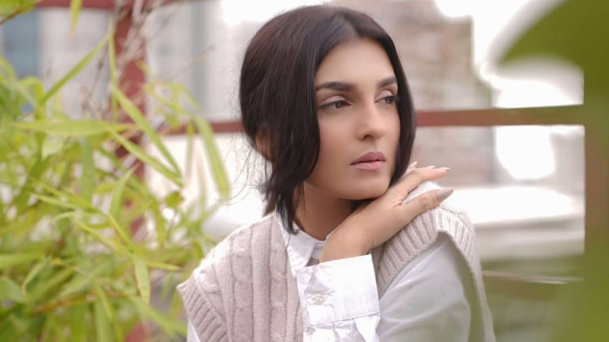Shiny Doshi says father do not want her to become actress once he says prostitute