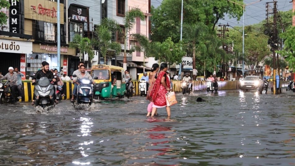 indore-news-weather-update-sun-clouds-rain-alert-cyclonic-systems