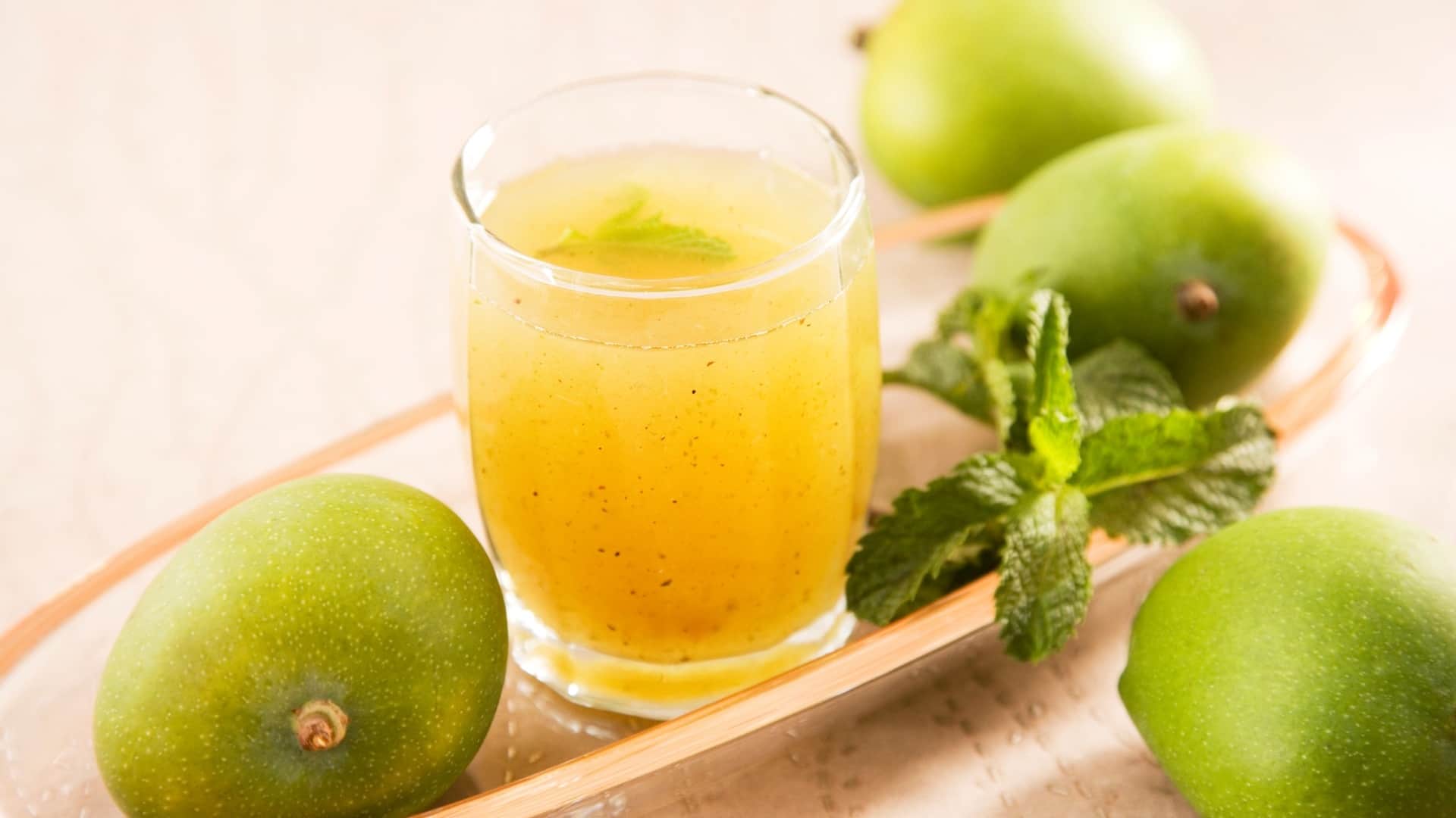 Summer Drinks Recipes in Hindi Aam Panna Lemonade Banane ka Tarika