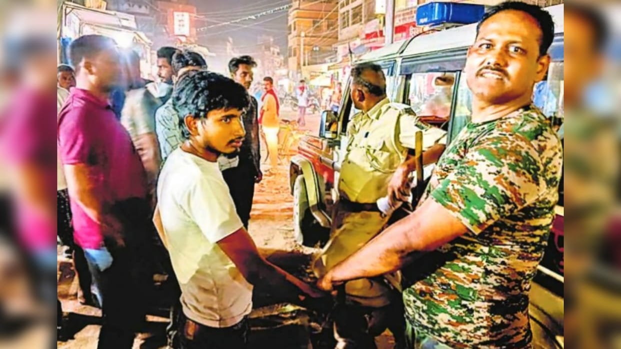 Bihar News: Bomb rumor near Sitamarhi railway junction, police arrested three youths