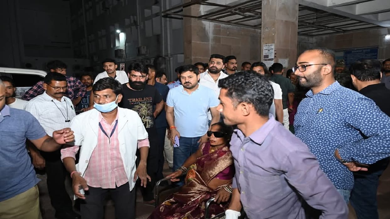 Raipur road accident News: BJP MLA Anuj sharma reached spot at midnight after getting information
