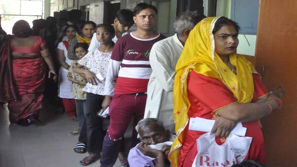 Mismanagement in Aligarh District Hospital