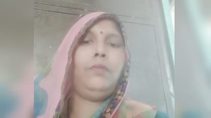sand laden dumper hit a couple riding a bike, after trampling the woman, the husband was dragged for 25 meters