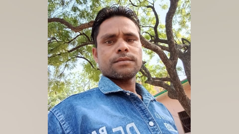 Kanpur Murder News Wife slapped his lover nephew While going to jail Reena kept crying whole night