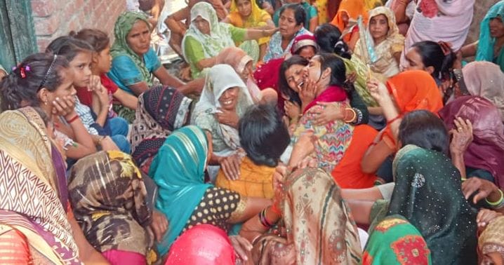 Tragic accident in Kasganj: A speeding canter ran over an uncle and two nephews all three died