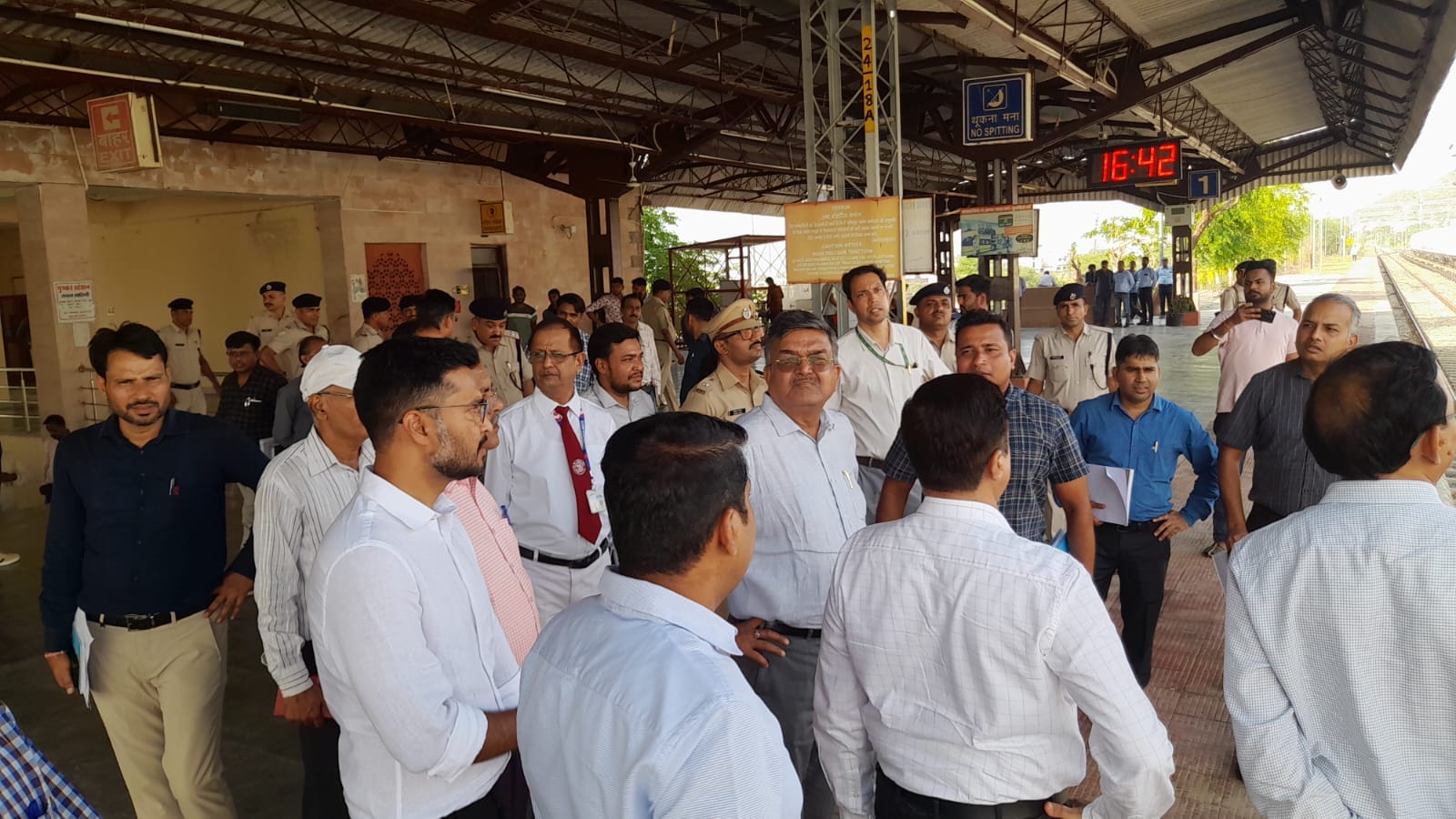 महाप्रबंधक उत्तर पश्चिम रेलवे का अजमेर दौरा