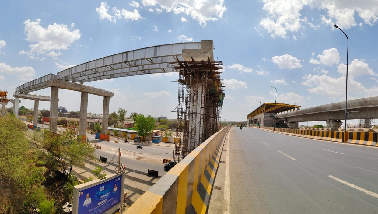 Indore: Now the girder of the double-decker bridge will be launched over the metro track, it will be ready in