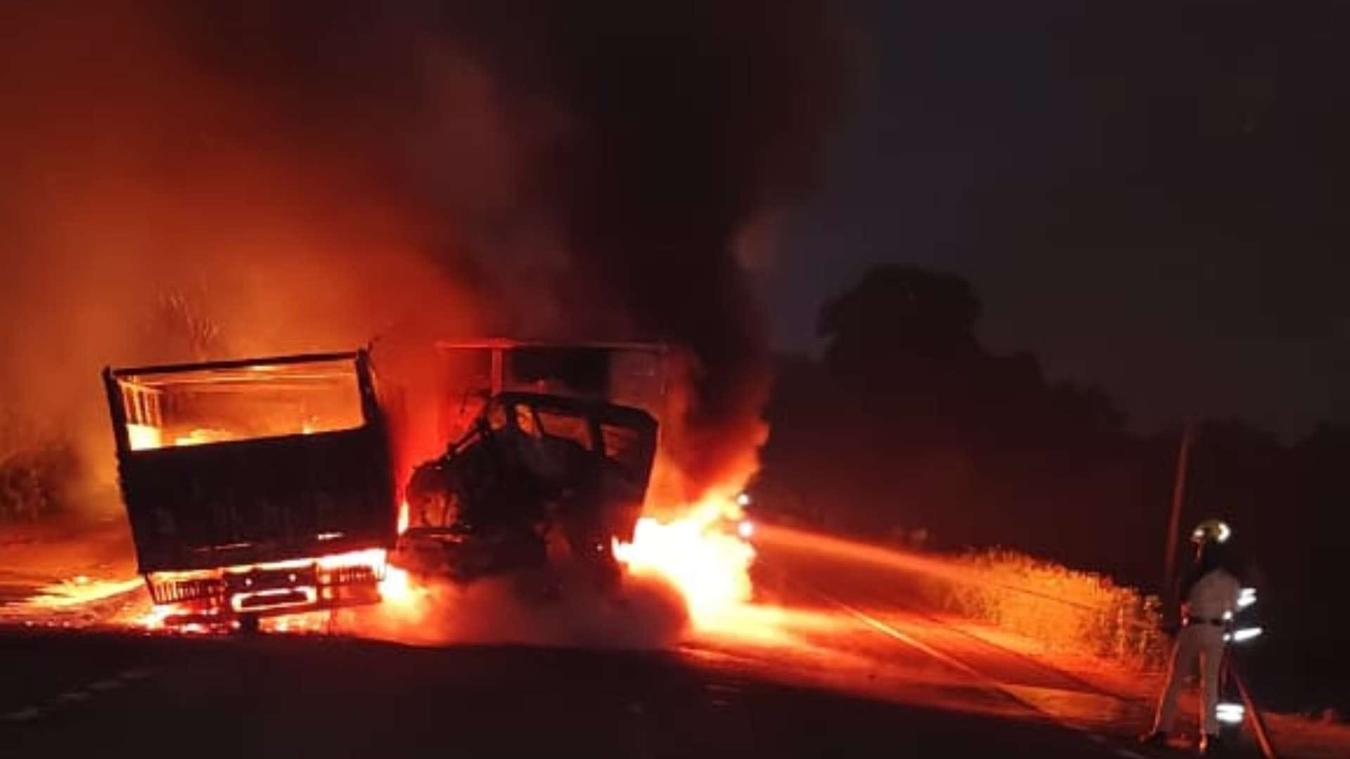 टक्कर के बाद लगी आग