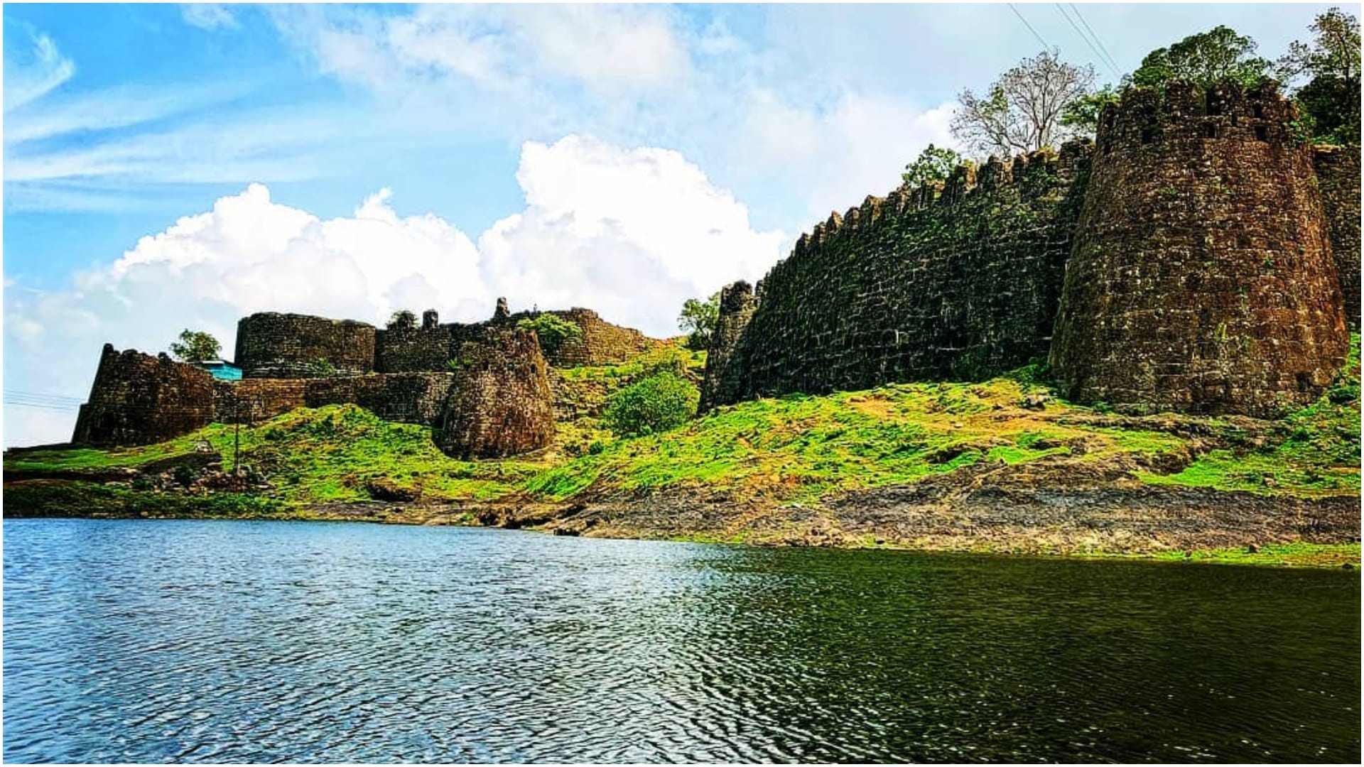 Foreign Like hill station near nagpur Chikhaldara Tourist Places