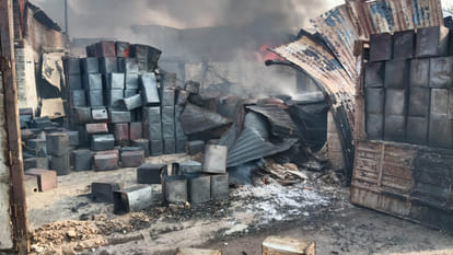 Kanpur: 75 shops burnt due to explosion in chemical warehouse, five including two women injured