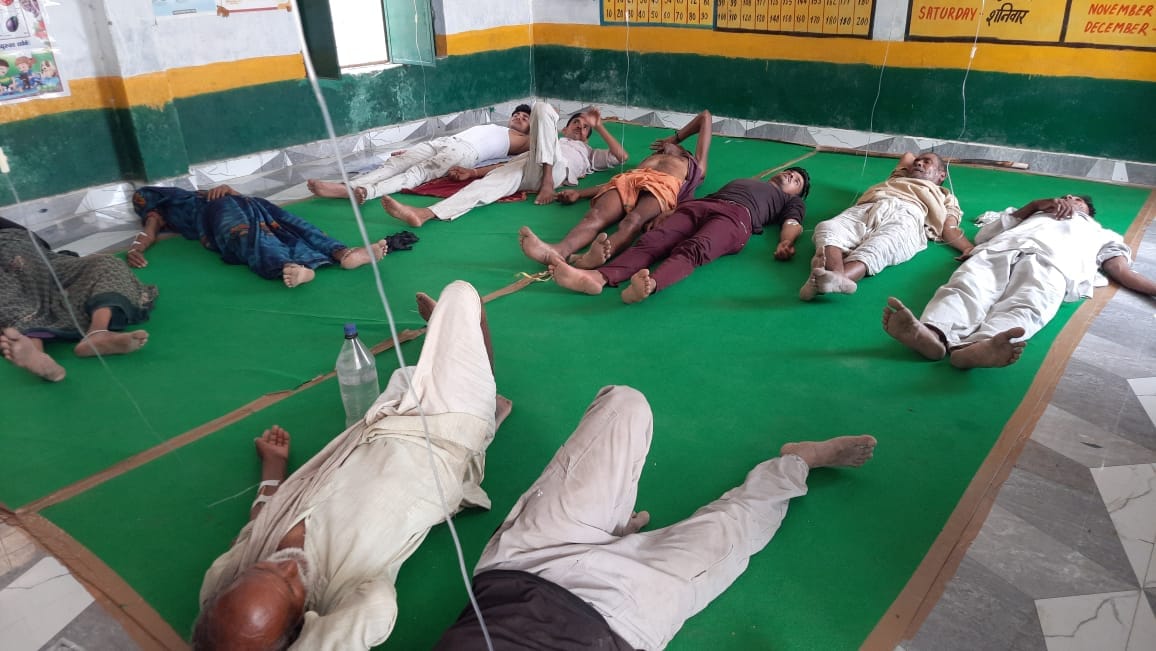 Mahoba 75 people fell ill after eating food at a wedding complained of vomiting diarrhea and dizziness