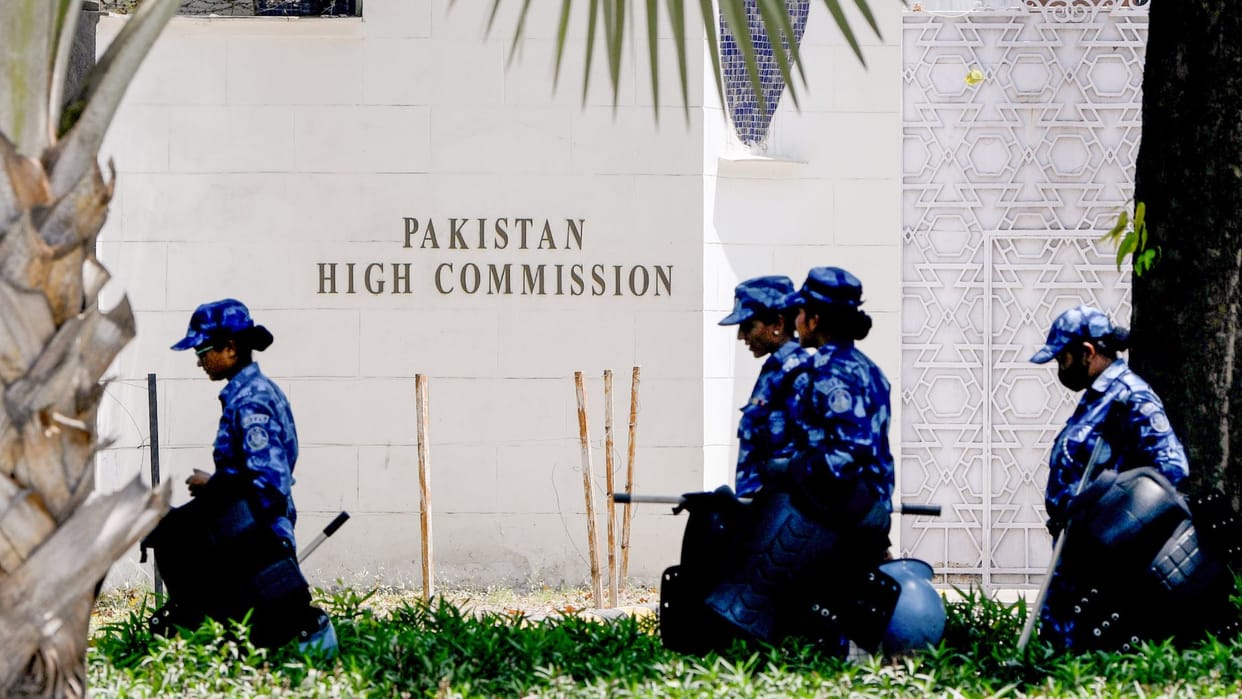 India expels Pakistani official, declares him persona non grata