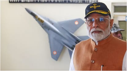 Operation Sindoor: Prime Minister Modi reached Adampur Airbase, met the soldiers