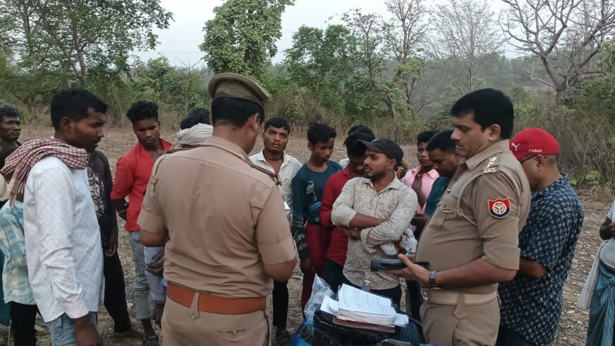 Dead bodies of a young man and a woman were found hanging from a tree in the forest