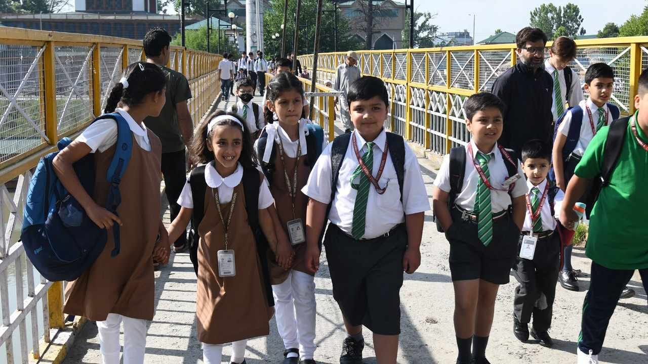 Schools reopened in Srinagar and life became normal in Reasi see photos