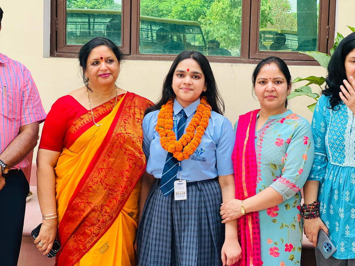 CBSE Class 12 Topper Saavi Jain from Shamli Scores 499/500 Dreams of Becoming an IAS Officer