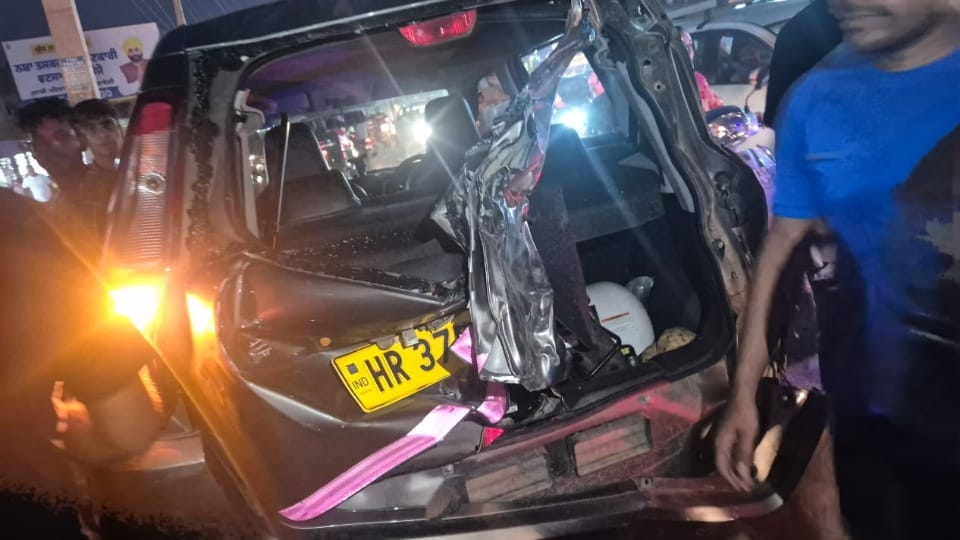 Train engine hit car crossing railway gate in Zirakpur