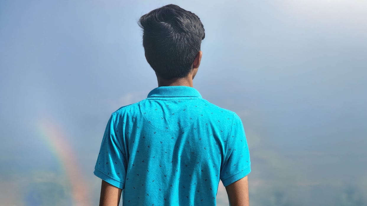 In Banda a boy committed suicide by hanging himself after failing again in high school