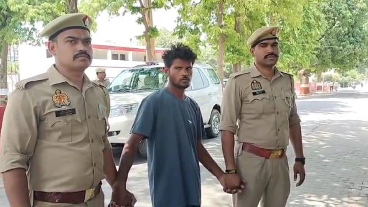 man arrested for stabbed his sister lover to death in Shahjahanpur