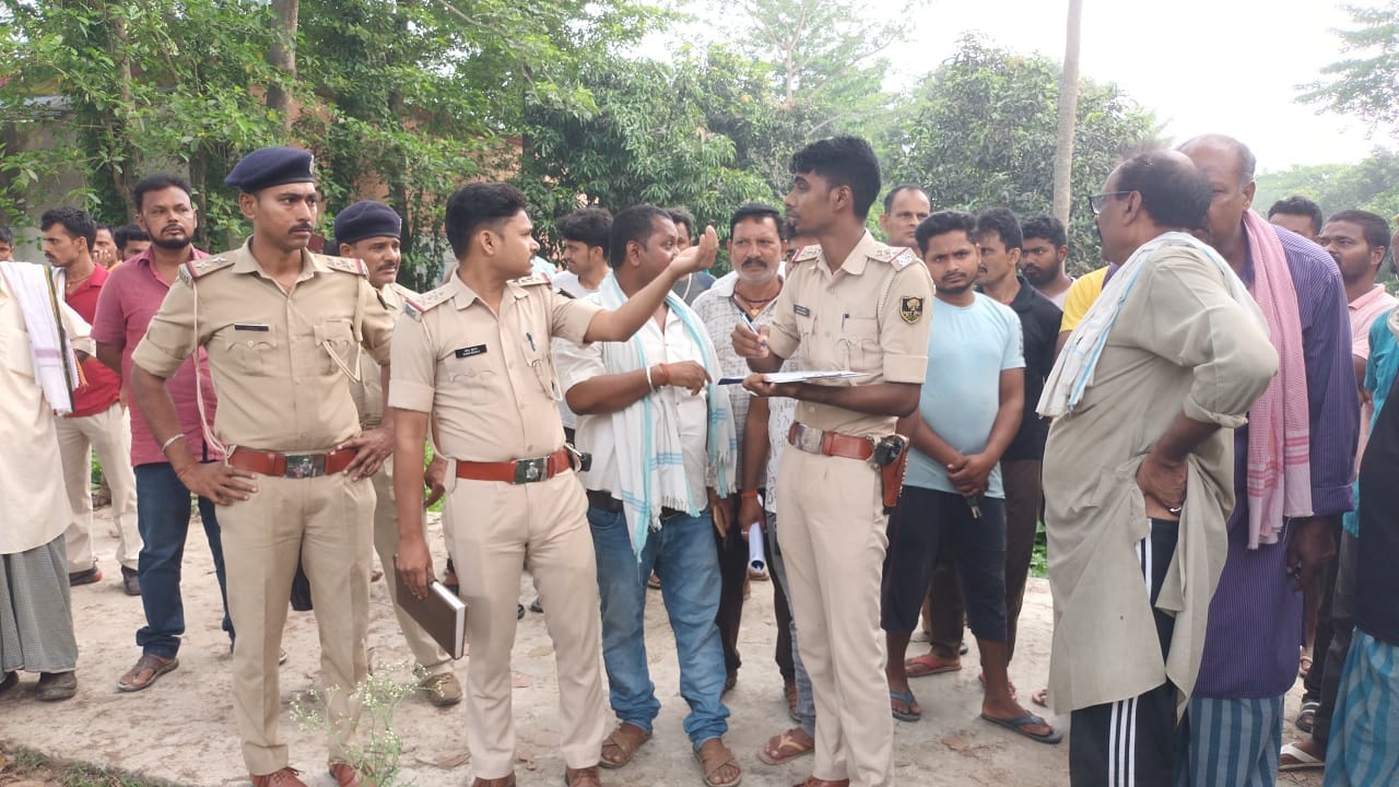 जांच में जुटी पुलिस।