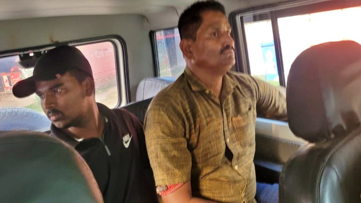 Bihar: Policemen caught extorting money from youth riding vehicle Purnea, 4 arrested including sub-inspector