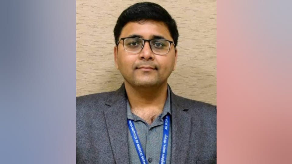 gorakhpur suicide news living man considered himself dead Due to stress in gorakhpur