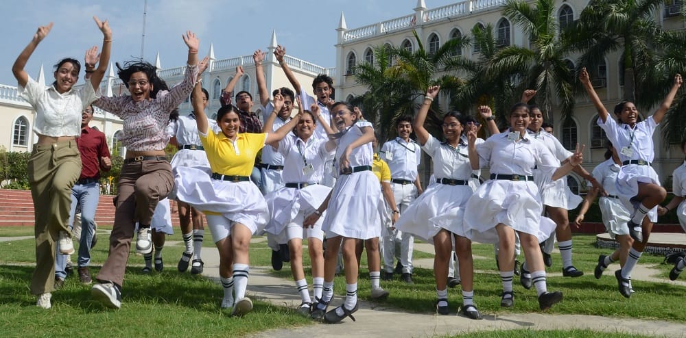 CBSE Result Marks rained in English and Computer Mathematics went bad in Physics revealed in review of results