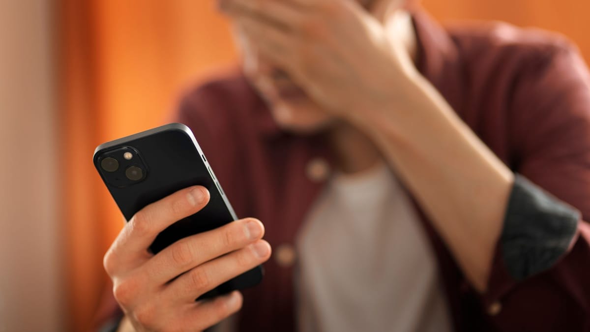 81% मोबाइल यूजर्स हो रहे 'डार्क पैटर्न' का शिकार; Jio, Airtel और Vi पर उठे सवाल