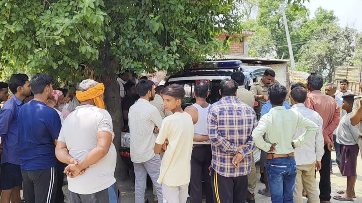 Husband could not bear the grief of wife death committed suicide before the funeral in shahjahanpur