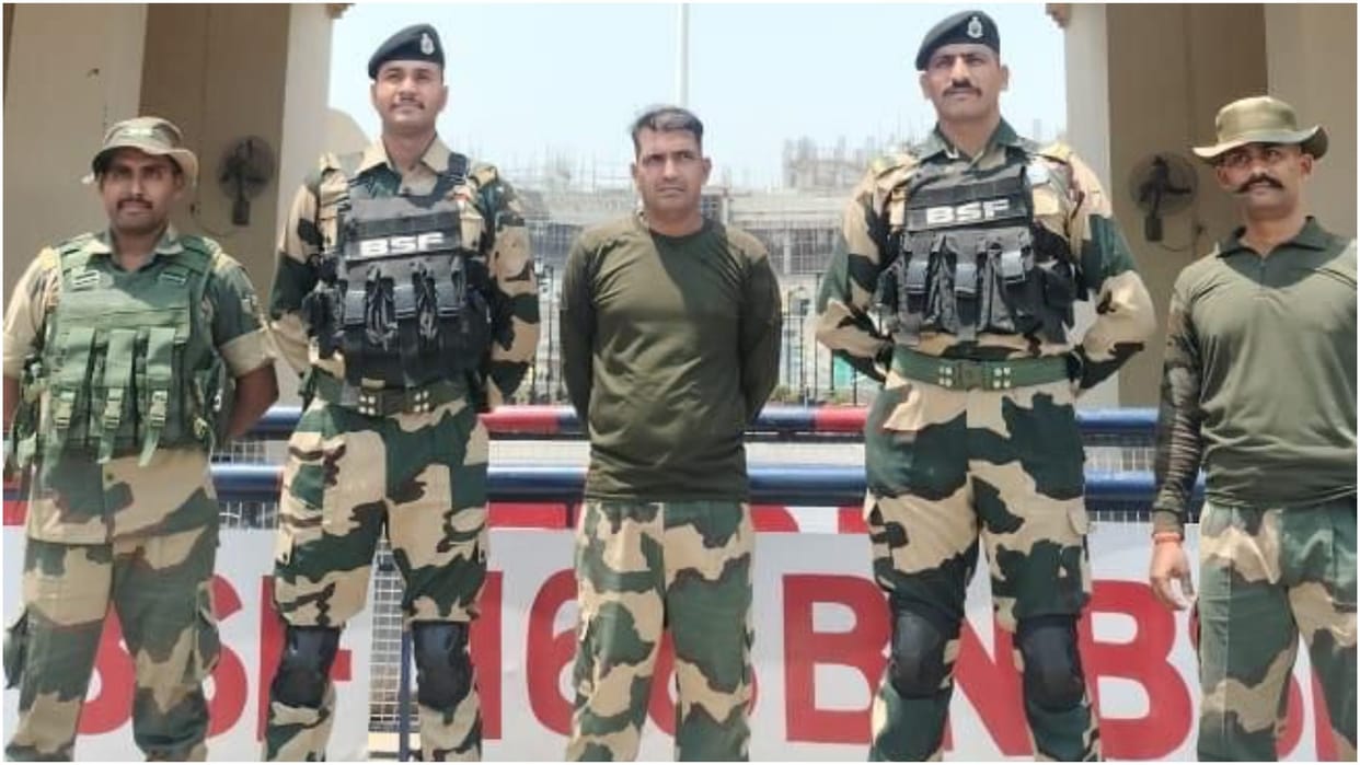BSF Jawan Purnam Kumar Shaw, who had been in the custody of Pakistan Rangers was handed over to India