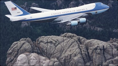 Qatar will gift luxurious jet to Prez Trump, alarm rings in American intelligence; Know the opinion of experts