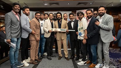 Ram Charan UK fans surprise with a special cricket bat linked to Peddi