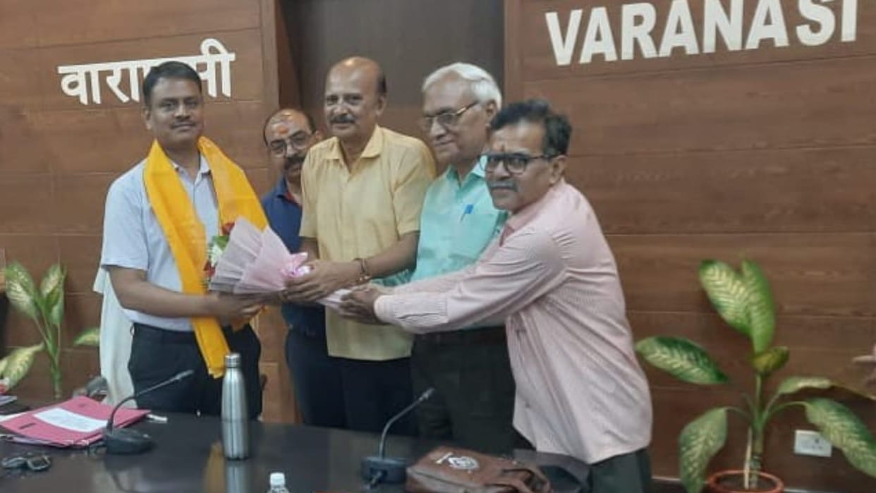 Divisional Commissioner S. Rajalingam meeting of industrialists in Commissioner's Auditorium