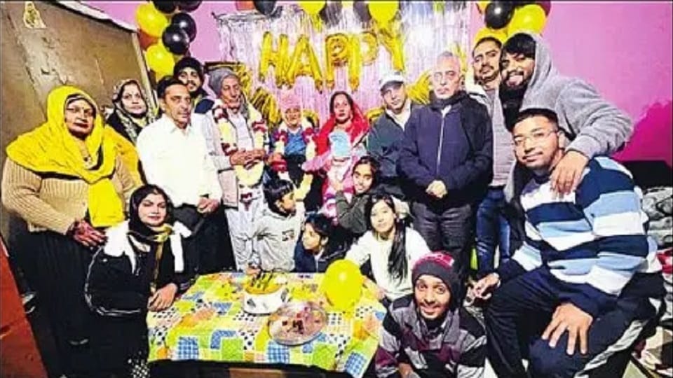 World Family Day: A joint family runs on the discipline of the head and the dedication of each member