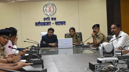 Administration strictness on illegal sand excavation and transportation in Bhatapara