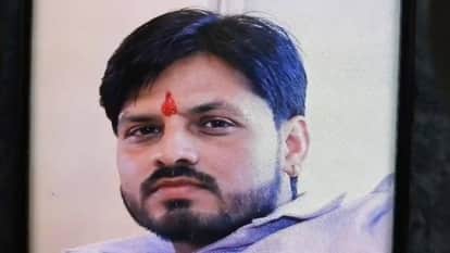 Bihar News GNM staff commits suicide in Sitamarhi Sadar Hospital accuses DS of mental harassment