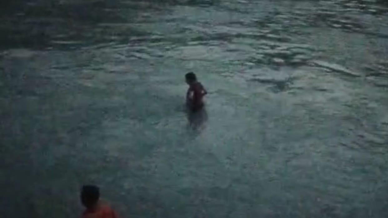 Himachal Two children stranded on an island river saved by closing dam gates Khangar village Bilaspur