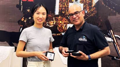 चांद पर पानी खोजने वाले वैज्ञानिकों में शामिल हैं महेश।