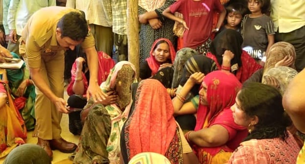 Kanpur Double Suicide Young man and woman committed suicide they were brother and sister in the family