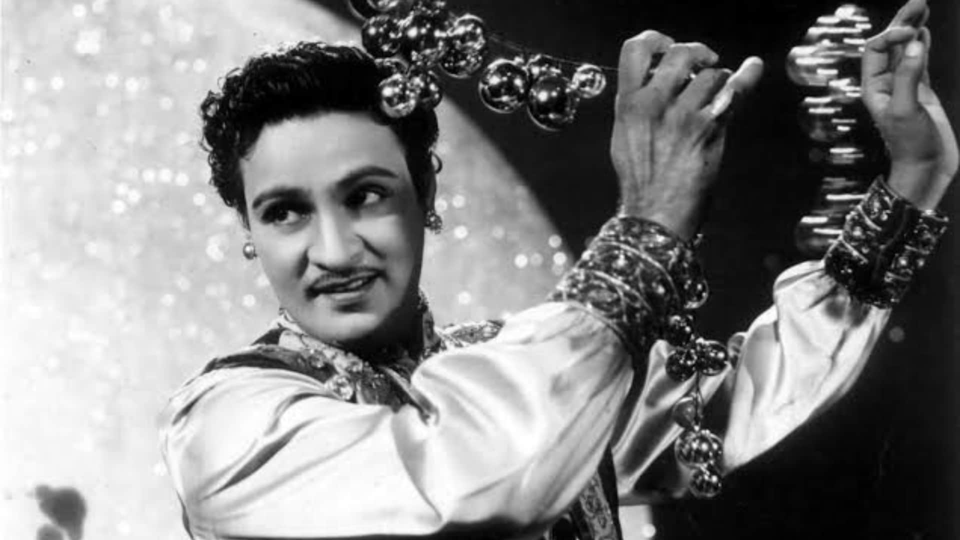 Know about late actor mahipal cinema career and his famous films on his death anniversary