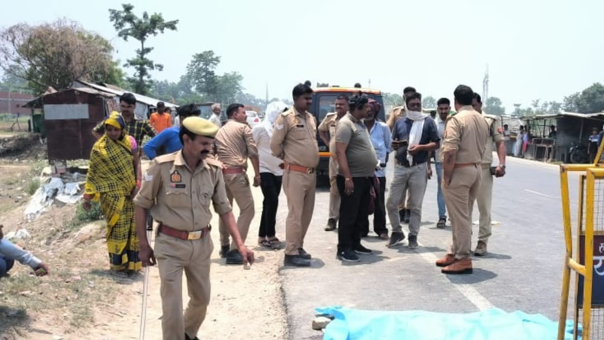 man died after being crushed by a tanker on the highway in Lakhimpur Kheri