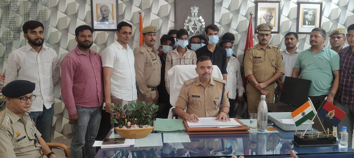 Inter state tower battery thief gang exposed eight accused arrested