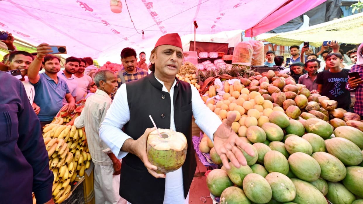 Akhilesh Yadav on one day visit in Amethi.