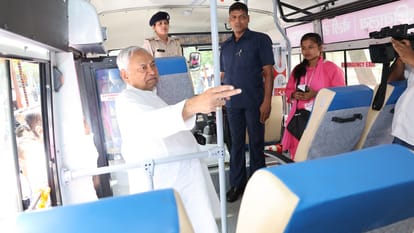 Bihar News: Pink bus service for women started in Bihar: CM Nitish Kumar flagged off, Patna