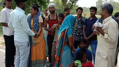 Hardoi Road Accident Four bodies and two legs were seen scattered on road See Photos