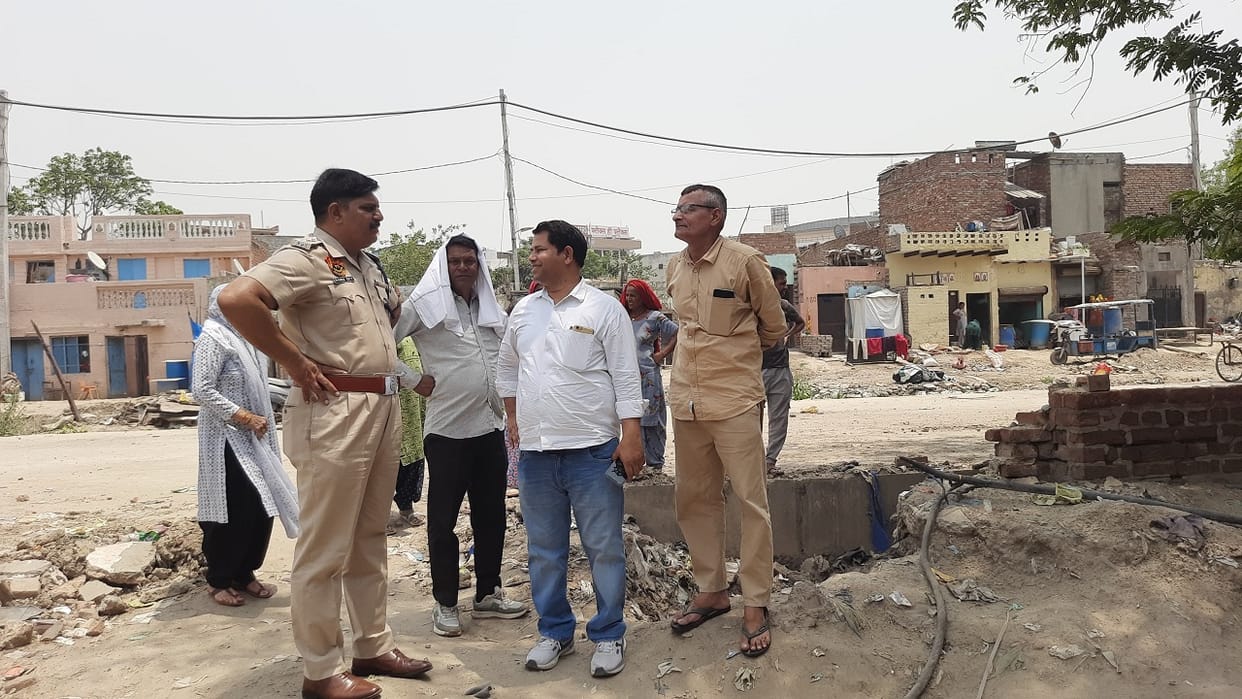 Murder of youth in Sonipat assailant attacked with stick in bus stand premises suspect is seen in CCTV