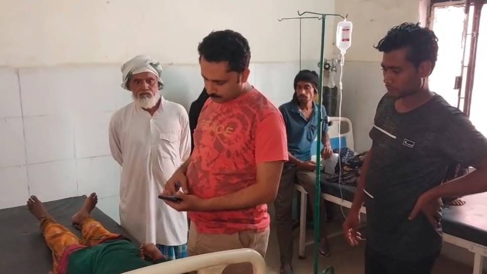 teenager died due to lightning in Shravasti she was playing outside house in rain